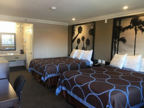 Hotel Seville - Ontario Airport/Chino image 5